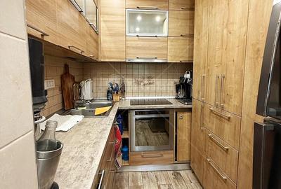 Apartament cu 6 camere decomandat în Faleză - 4