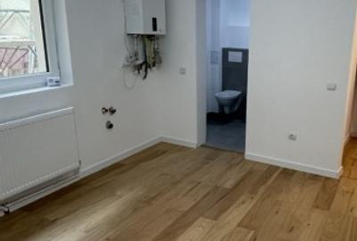 Casă individuală cu 2 camere cu Teren 30 Mp în Schei - 2