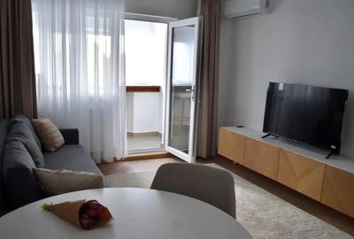 Apartament cu 3 camere decomandat, mobilat în Târgu Cucu