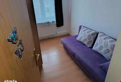 Apartament cu 4 camere în Vasile Aaron