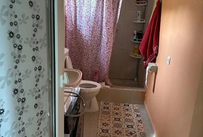 Casă cu 2 camere cu Teren 2056 Mp în Central - 2