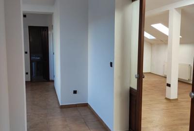 Casă cu 4 camere cu Teren 209 Mp în Central - 7
