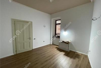 Apartament cu 3 camere nedecomandat în Central - 3