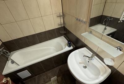 Apartament cu 4 camere decomandat, mobilat în Titan - 14