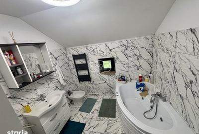 Casă cu 5 camere cu Teren 960 Mp în Central - 8
