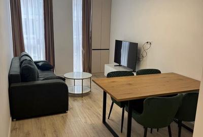 Apartament cu 2 camere decomandat, mobilat în Torontalului
