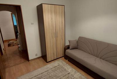 Apartament cu 3 camere decomandat în Drumul Găzarului - 1