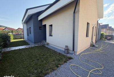 Casă cu 4 camere în Sângeorgiu de Mureș
