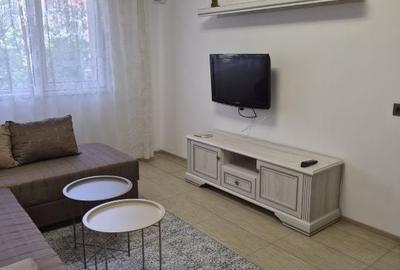 Apartament cu 2 camere semidecomandat, mobilat în Titan