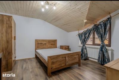 Casă cu 4 camere cu Teren 377 Mp în Central - 2