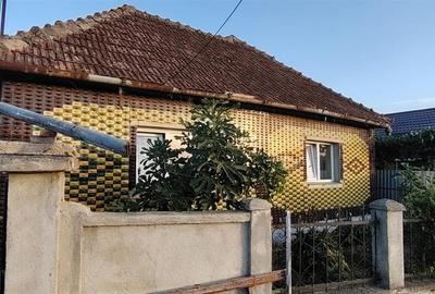 Casă cu 5 camere cu Teren 3000 Mp în Alparea