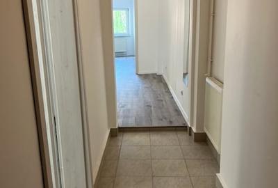 Apartament cu 3 camere semidecomandat în Dacia - 4