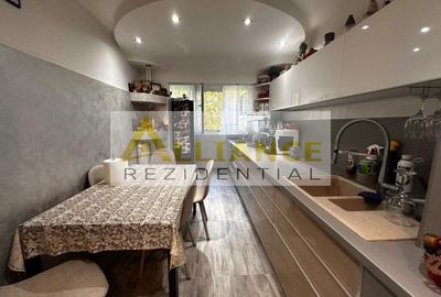 Apartament cu 3 camere decomandat, mobilat în Apărătorii Patriei