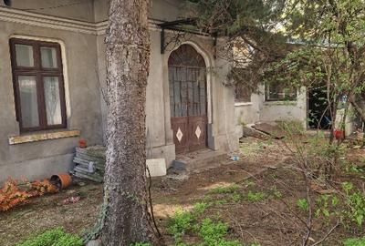 Casă individuală cu 4 camere cu Teren 191 Mp în Eroii Revoluției