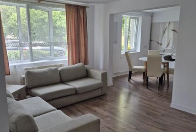 Apartament cu 3 camere semidecomandat în Central - 2