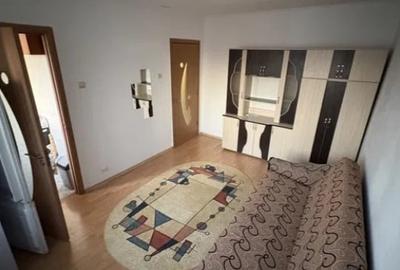 Garsonieră decomandată în Alexandru cel Bun
