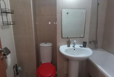 Garsonieră decomandată în Obor
