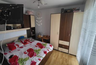 Apartament cu 2 camere semidecomandat în Govândari