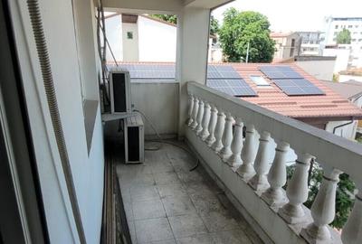 Casă individuală cu 9 camere cu Teren 205 Mp în Parcul Carol - 18