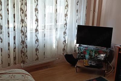 Garsonieră decomandată în Ostroveni