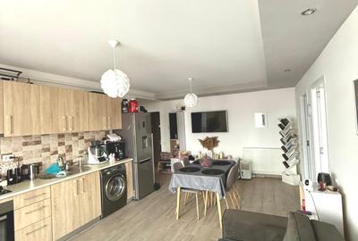 Apartament cu 3 camere semidecomandat, mobilat în Florești - 2