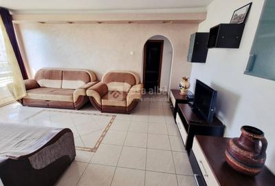 Apartament cu 2 camere semidecomandat, mobilat în Central