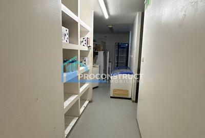 Spațiu comercial, de 220 mp, în P-ța Unirii