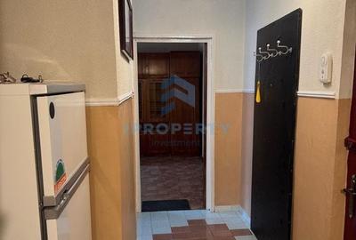 Apartament cu 2 camere decomandat în Văcăresti
