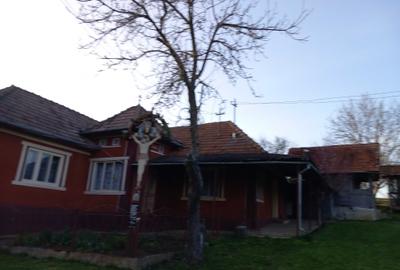 Casă cu 4 camere în Geaca - 2