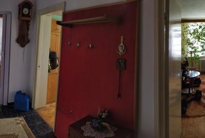 Apartament cu 3 camere decomandat în Reghin - 9