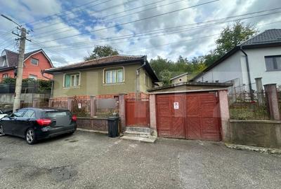 Casă individuală cu 4 camere cu Teren 1600 Mp în Gherla