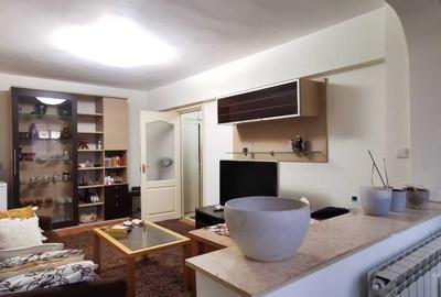 Apartament cu 2 camere semidecomandat în Basarabia