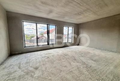 Apartament cu 3 camere semidecomandat în Mărăști