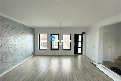 Casă individuală cu 4 camere cu Teren 250 Mp în Valea Adâncă - 2