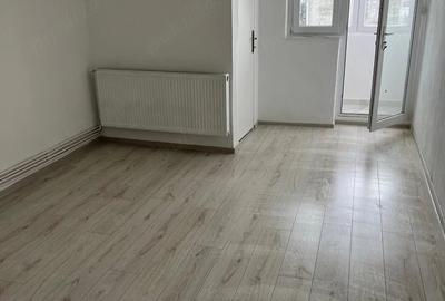 Garsonieră decomandată în Central - 1