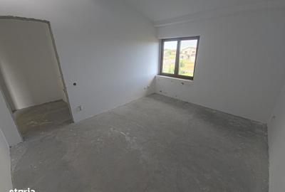 Casă cu 4 camere în Cumpăna