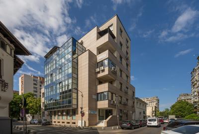Spațiu comercial, de 247.69000244141 mp, în Unirii