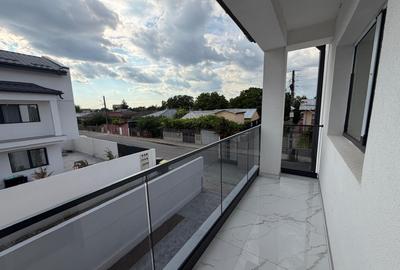 Duplex cu 7 camere cu Canalizare în Popești-Leordeni