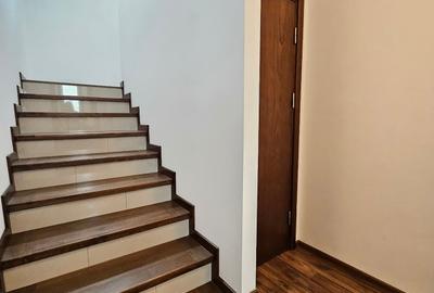 Duplex cu 4 camere cu Teren 172 Mp în Zăvoi - 7