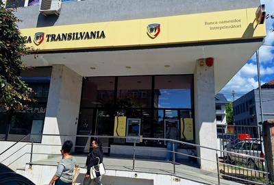 Spațiu comercial, de 150 mp, în Petros - 2