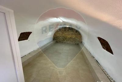 Spațiu comercial, de 30 mp, în Orașul Vechi