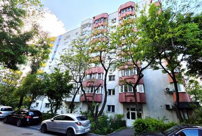 Apartament cu 3 camere decomandat, mobilat în 13 Septembrie - 55
