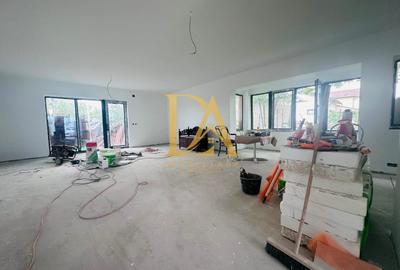 Casă cu 4 camere cu Teren 350 Mp în Central
