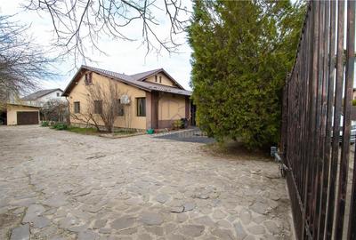 Casă cu 4 camere cu Garaj în Păulești
