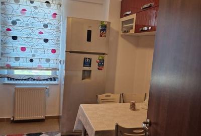 Apartament cu 3 camere decomandat în Km 5 - 9