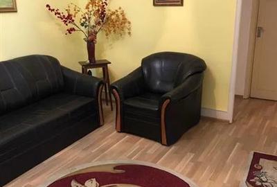 Apartament cu 4 camere decomandat în Central - 1