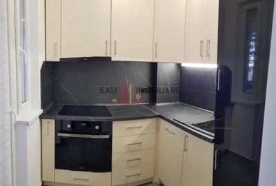 Apartament cu 4 camere decomandat în Central