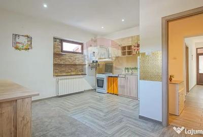 Apartament cu 3 camere decomandat în Timișu de Jos - 2