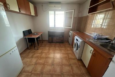 Apartament cu 2 camere decomandat în Titan - 8