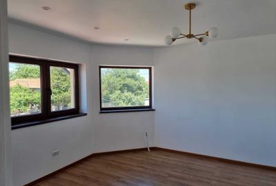 Casă cu 4 camere cu Teren 30 Mp în Cujmir - 5
